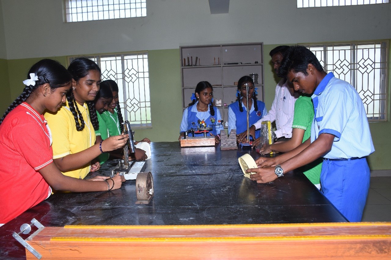 Physics Lab Image 2